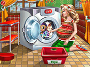 play Mommy Washing Christmas Toys