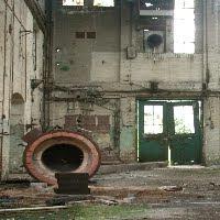 play Gfg Abandoned Factory Wall Escape