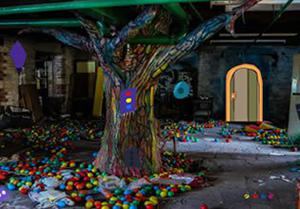 play Weird Place Escape