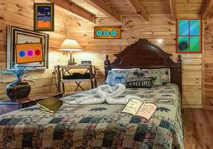 play Wood Cabin House Escape