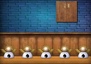play Christmas Blue Room Escape