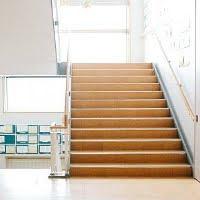 play Gfg Mid School Stairs Escape