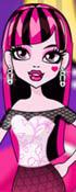 play Delicate Draculaura Dress Up