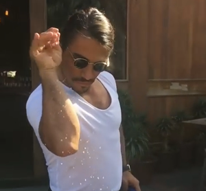 play Salt-Eye