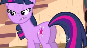 play Zoom In On Dat Ass Mlp