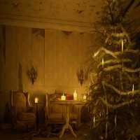 play Christmas House Escape