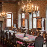 play Gfg Chateau Dining Room Escape
