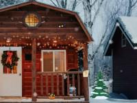 play Christmas Cottage Rescue