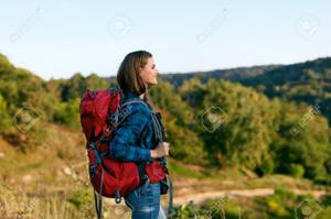 play Melinda Traveling