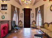 play Royal Prosperity House Escape