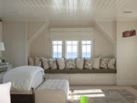 play Trendy Bungalow Room Escape