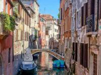 play Venice Canal Italy Escape