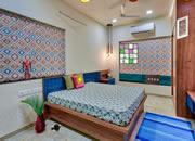 play Beautiful Look Room Escape