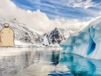 play Ice River Escape