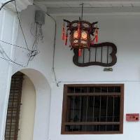 play Genie Old House Escape