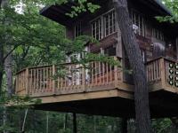 play Tree House Cottage Escape
