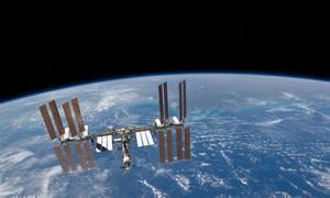 play The Space Station