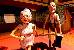 play Grandpa Granny 4