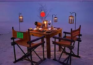 play Night Beach Out Escape