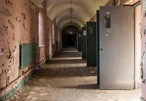 play Abandoned Hope
