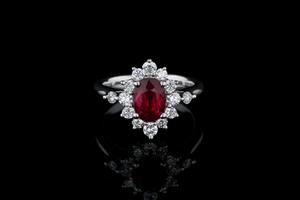 play Lucy’S Missing Ring
