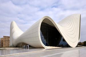 play Heydar Aliyev Center