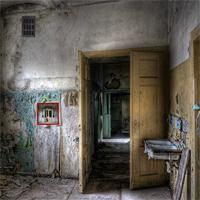 play 365Escape-Abandoned-Hospital