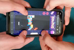play Koutris